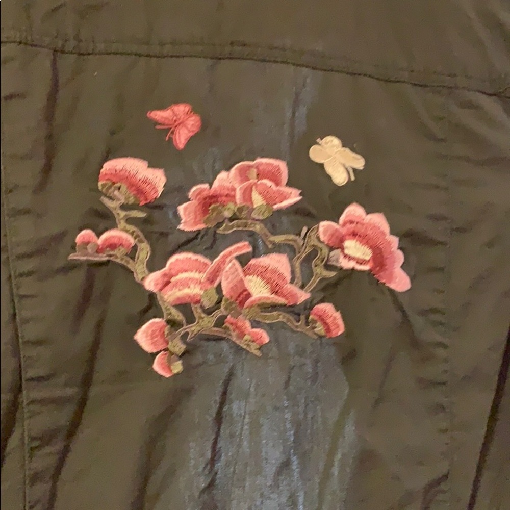 Jacket - Picture 3 of 4